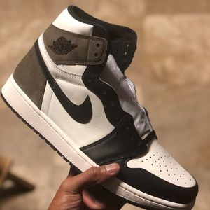 Jordan 1 mochas